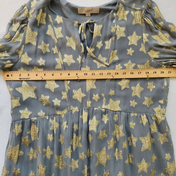 Loft Gold Star Print Shimmer Long-Sleeve Tiered Dress Gray Metallic Babydoll - Picture 10 of 11